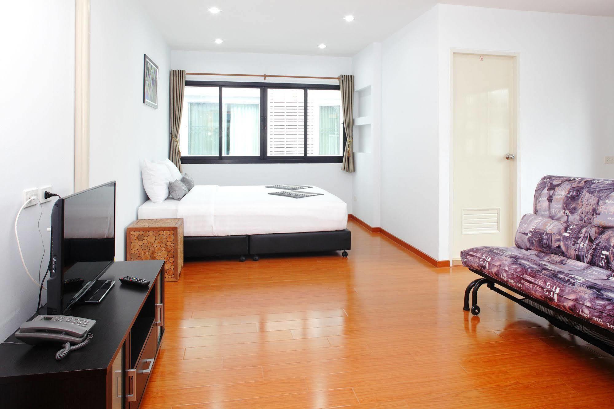 Nhà trọ Double Dd House At Mrt Sutthisarn Bangkok